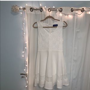 Blue Rain (Never Worn) White Lace Skater Dress